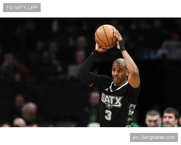 保罗由单打转为挡拆牵制，提升队友投篮效率